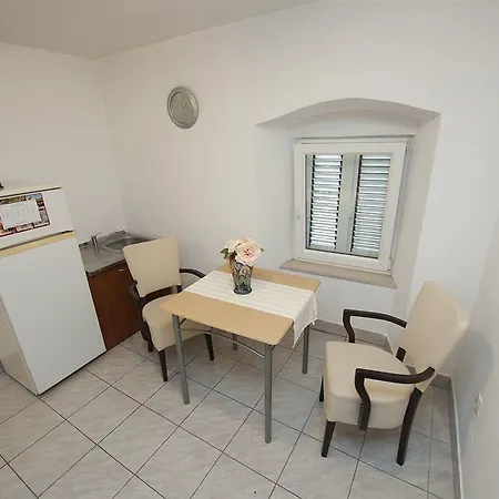 게스트하우스 다미라 룸즈 스플리트