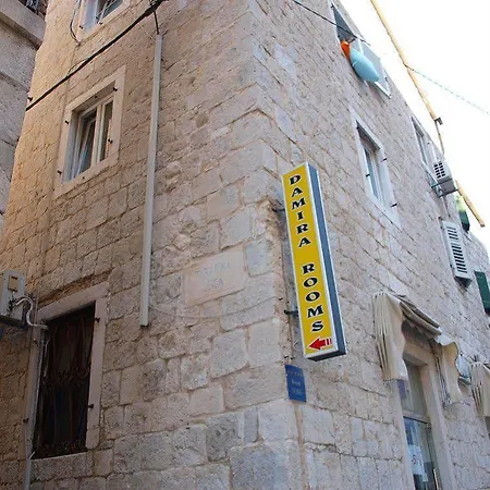 Damira Pensionat