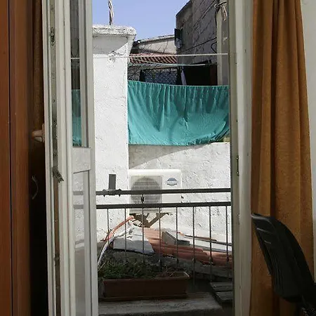 다미라 룸즈 게스트하우스