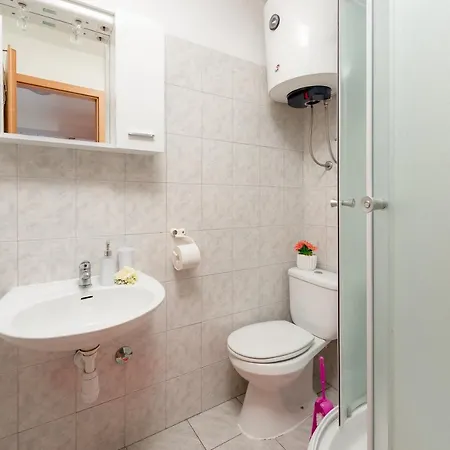 다미라 룸즈 3* 스플리트