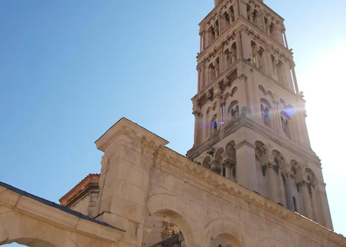 ゲストハウス ダミラ ルームス