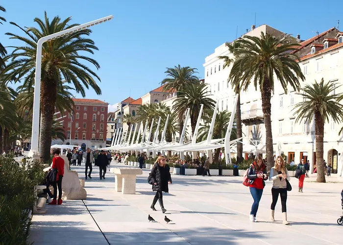 ダミラ ルームス