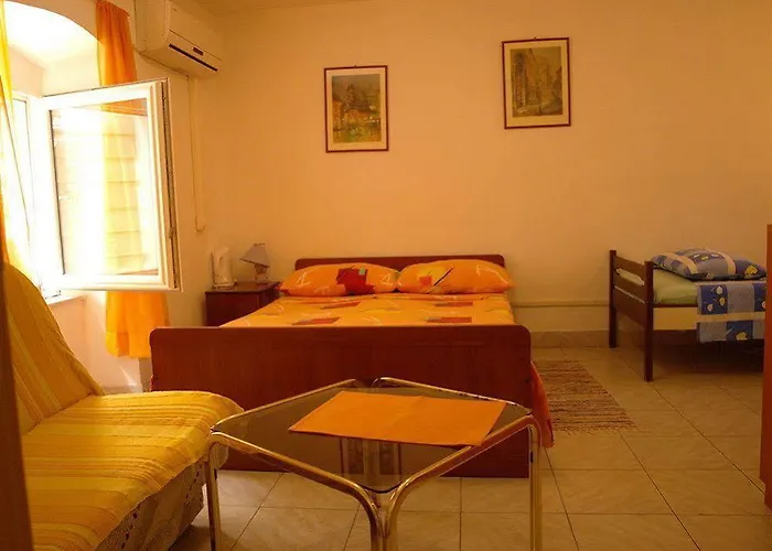 ダミラ ルームス