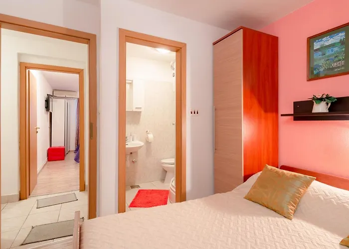 ダミラ ルームス